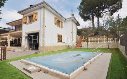 Vista exterior de Casa o xalet en venda en Mediona amb Terrassa i Piscina