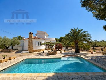 Country house for sale in poligono