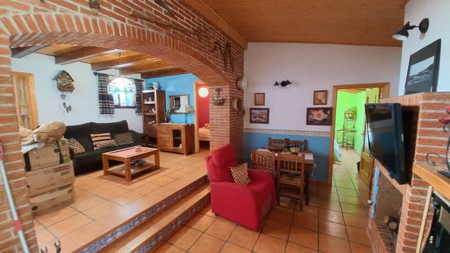 Casa adosada en Venta en Higueruela