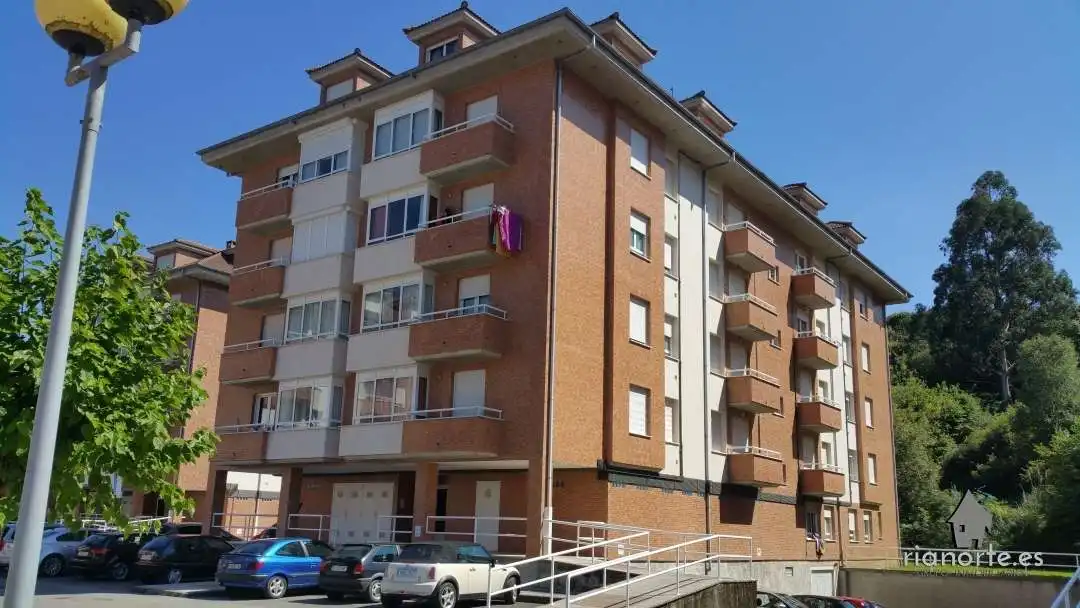 Außenansicht von Wohnung zum Verkauf in Ribadesella mit Heizung und Balkon