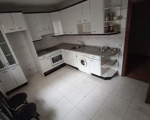 Kitchen of Flat for sale in Zamora Capital   with Heating, Parquet flooring and Storage room