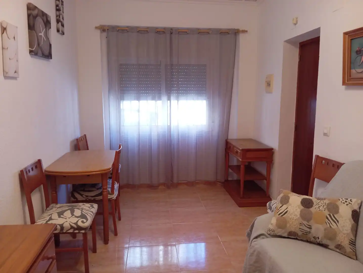 Sala d'estar de Casa o xalet de lloguer en Cartagena amb Moblat, Forn i Rentadora