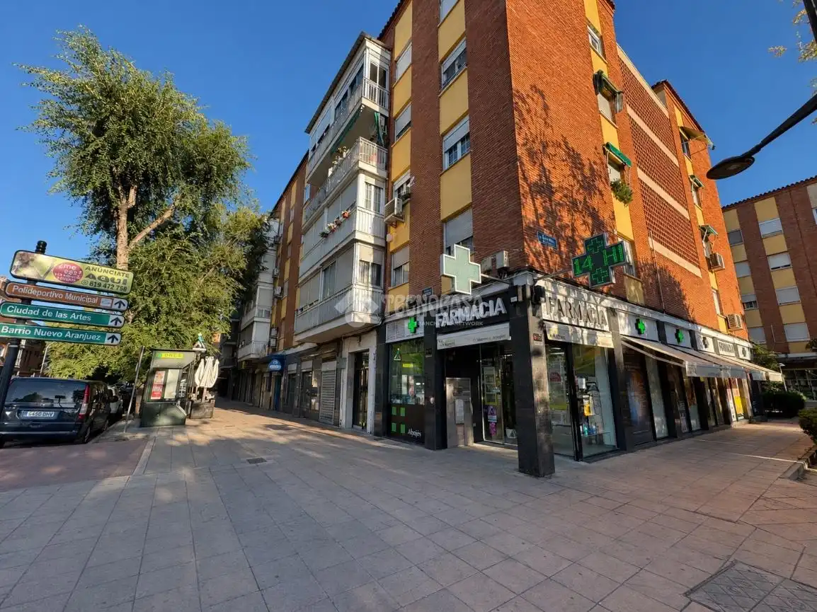 Exterior view of Flat for sale in Aranjuez  with Air Conditioner and Storage room