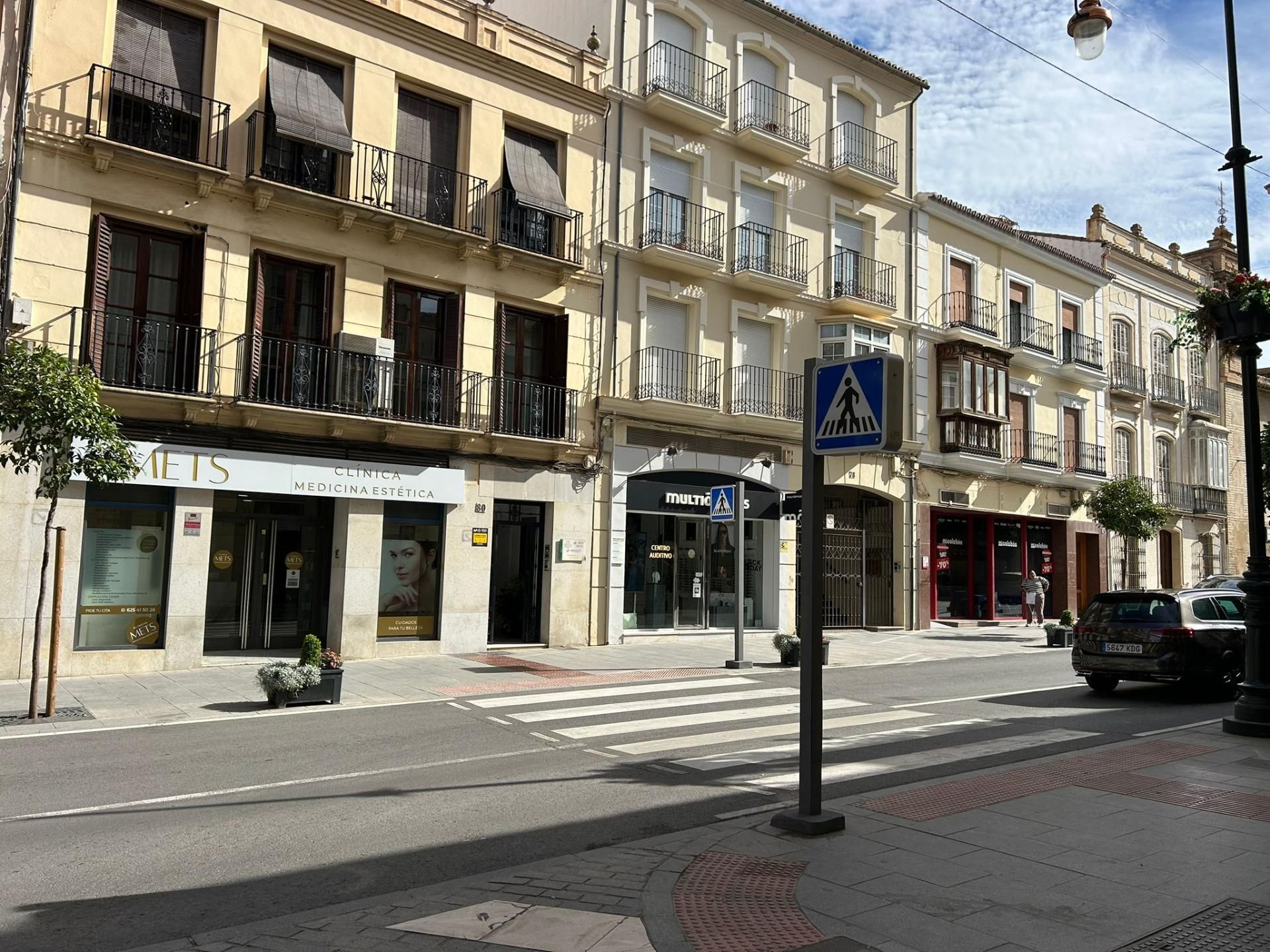 Vista exterior de Pis en venda en Antequera amb Aire condicionat, Calefacció i Balcó