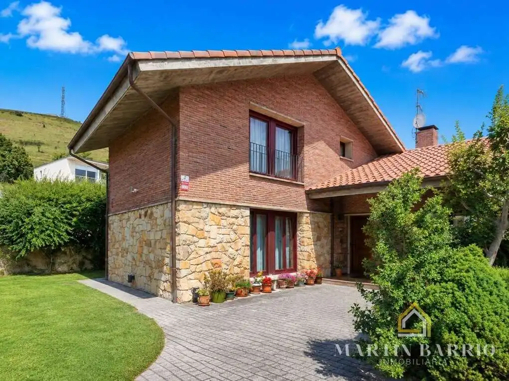 Vista exterior de Casa o chalet en venta en Muskiz con Aire acondicionado, Calefacción y Jardín privado