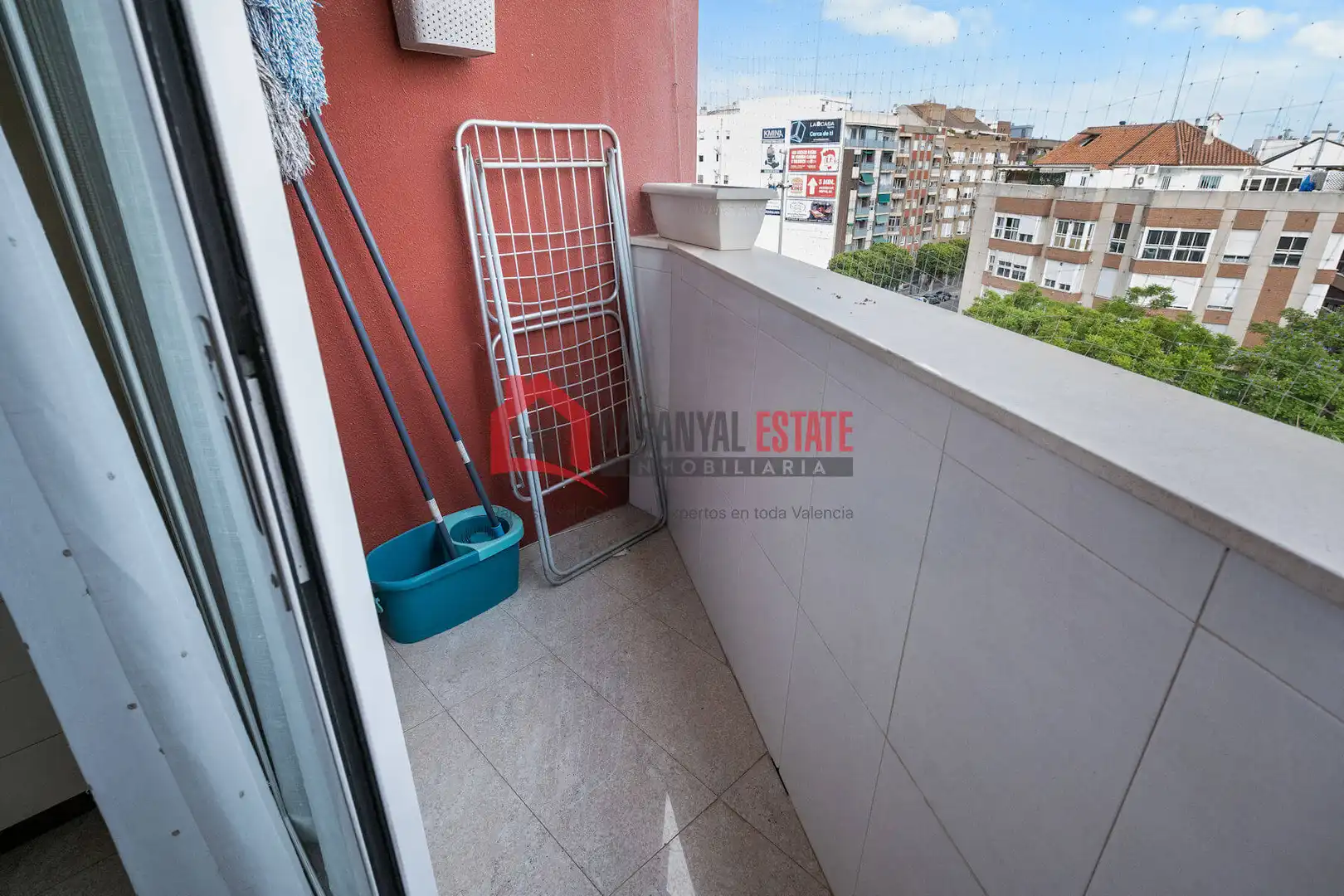 Terrassa de Apartament en venda en Valencia amb Aire condicionat i Balcó