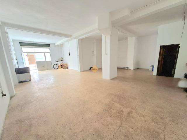 Local comercial en Venta en Torrefiel