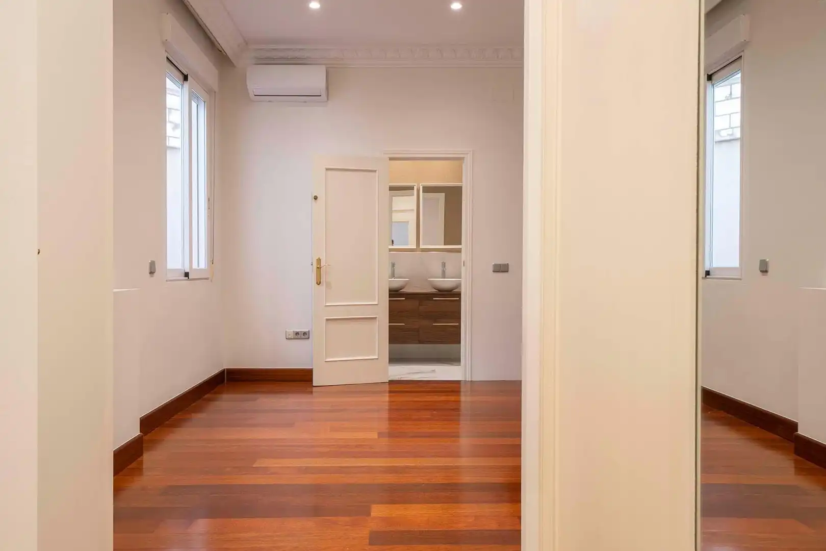 Wohnung zur Miete in Madrid mit Klimaanlage, Heizung und Balkon