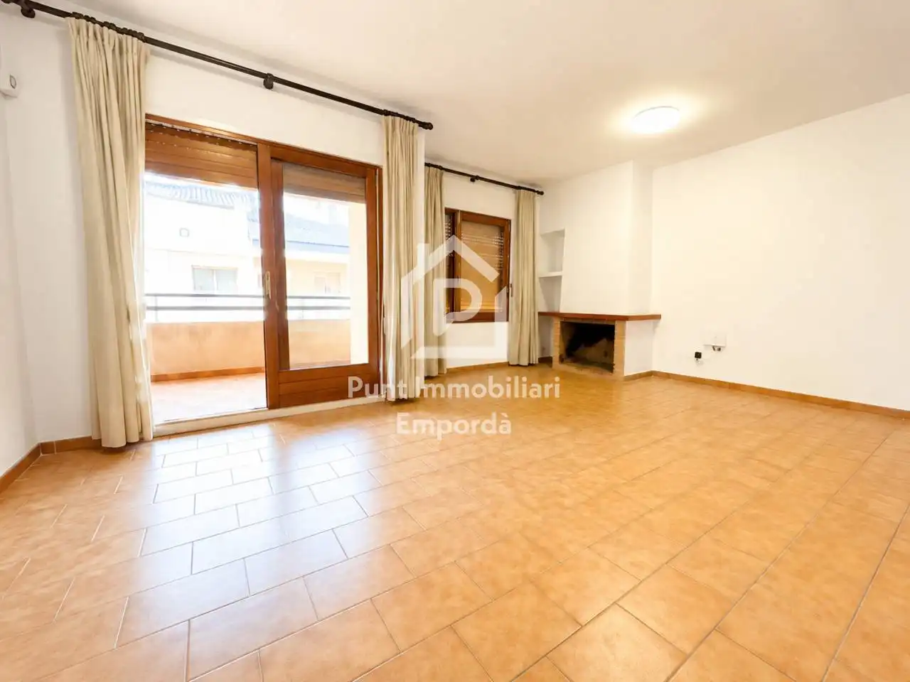 Wohnung mit Terrasse zum Verkauf in Calle Puig Rom