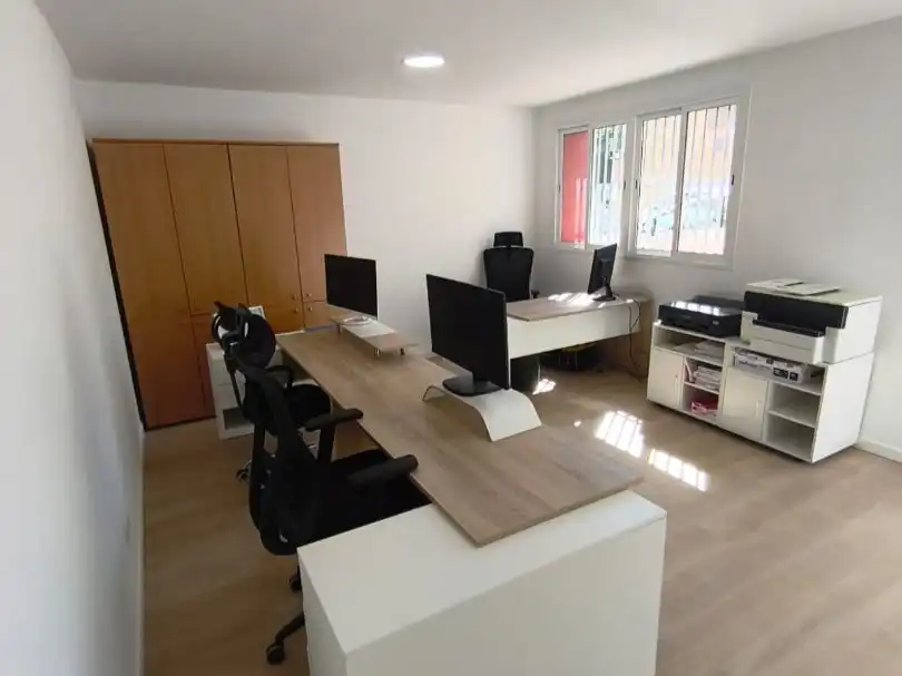 Ufficio in affitto a montoliu 25