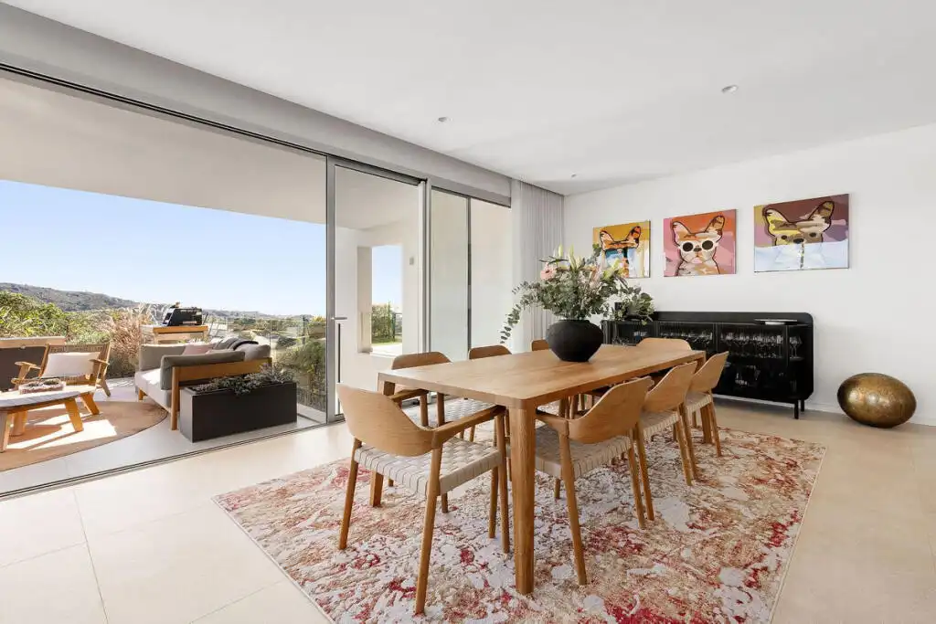 Dining room of Ground floor for sale in Benahavís  with Air Conditioner, Private garden and Terrace
