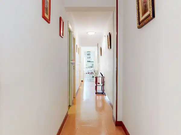 Piso en venta en Vigo  con Parquet y Terraza