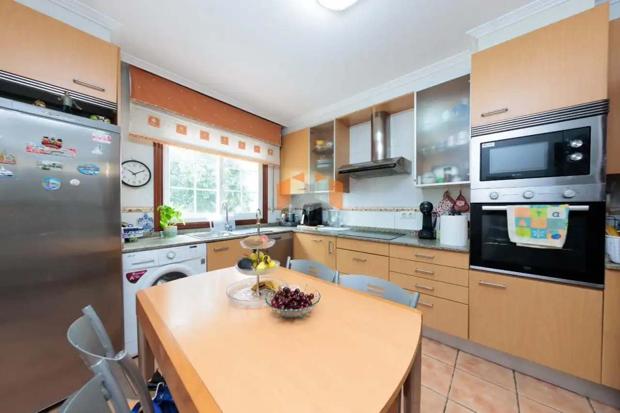 Kitchen of Houses for sale in Vigo   with Heating, Private garden and Parquet flooring
