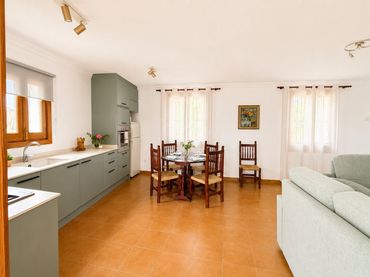 Maison rustique avec balcon à vendre à Binissalem