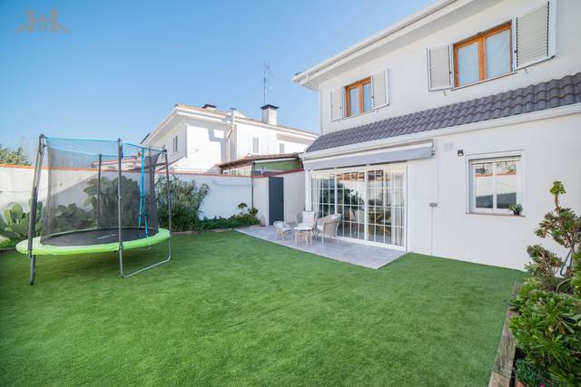 Casa adosada en Venta en Brunete