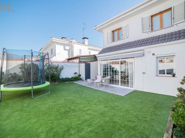 Doppelhaushälfte mit Garten zum Verkauf in Brunete