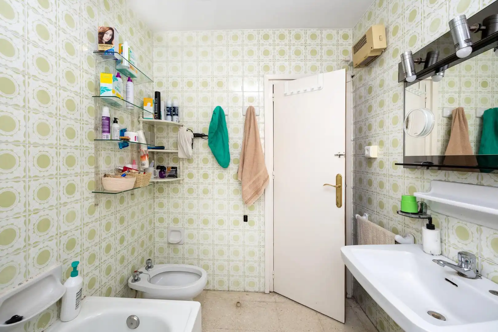 Baño de Casa o chalet en venta en Armilla con Aire acondicionado, Calefacción y Jardín privado