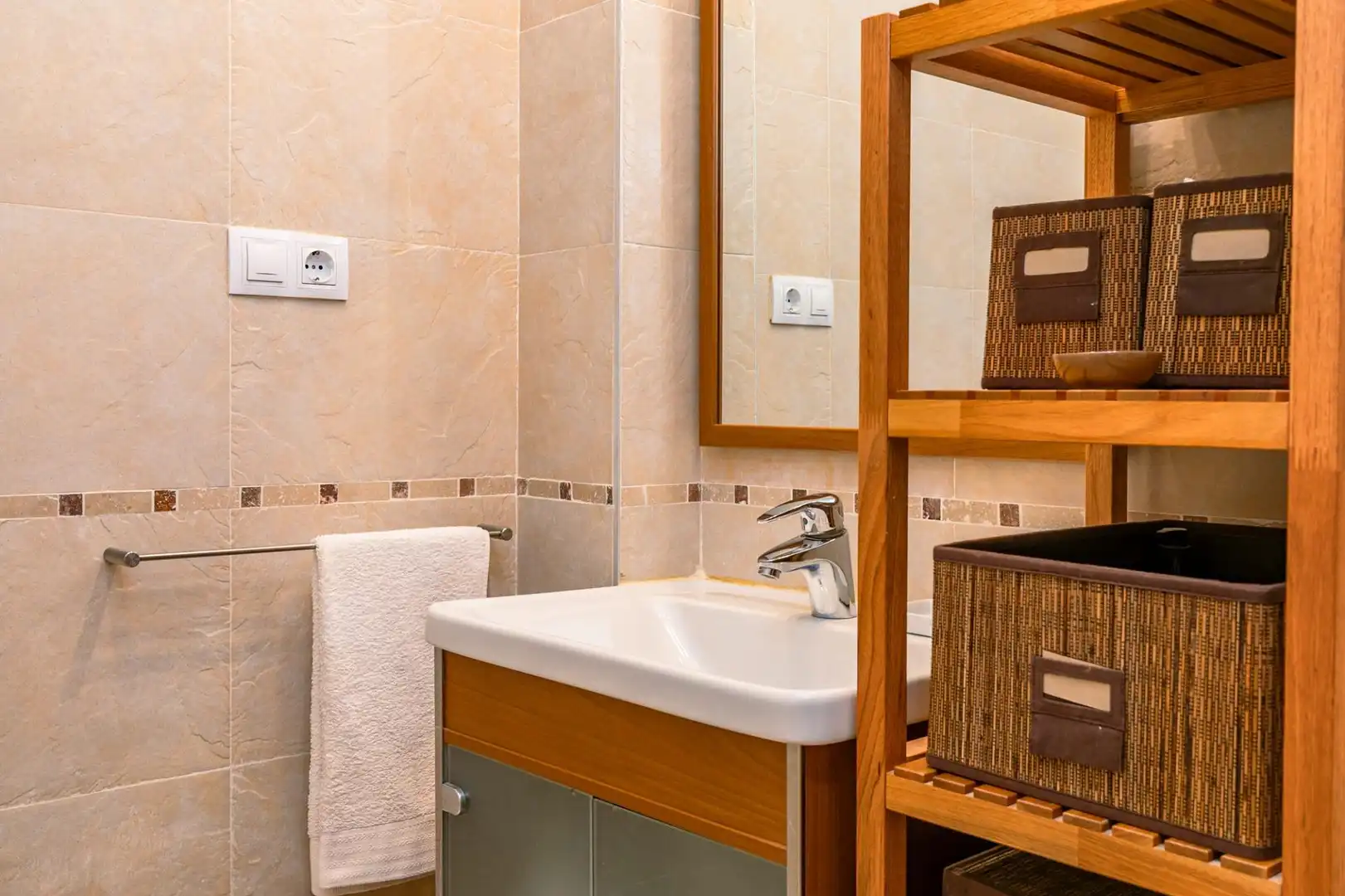 Baño de Dúplex en venta en Sabiñánigo con Calefacción, Terraza y Trastero