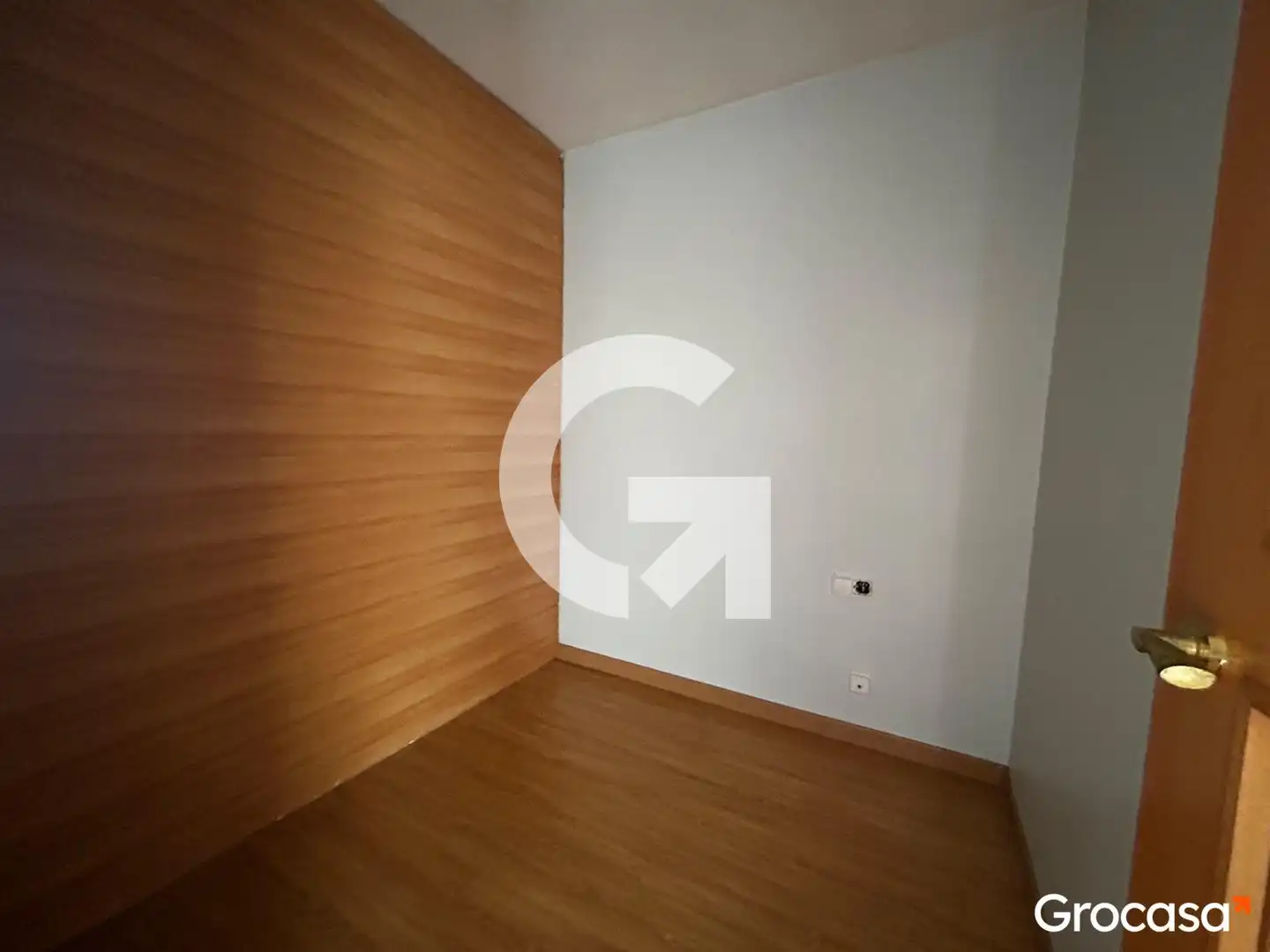 Bedroom of Flat for sale in Mataró  with Air Conditioner, Terrace and Storage room