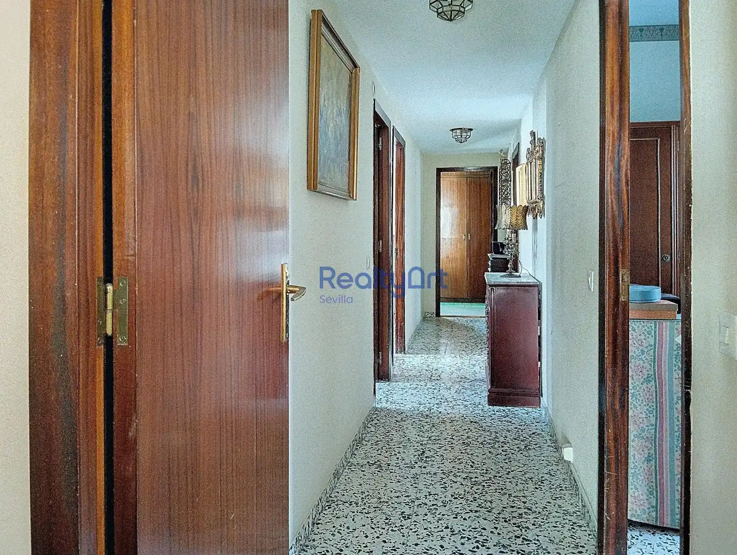 Flat for sale in Sevilla  with Air Conditioner