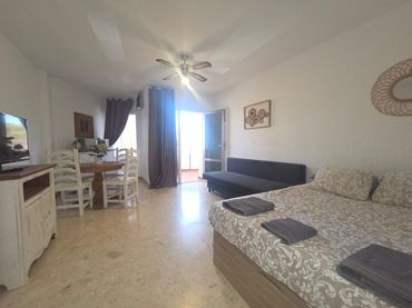 Flat with pool to rent in Urbanizacion ALGAIDA