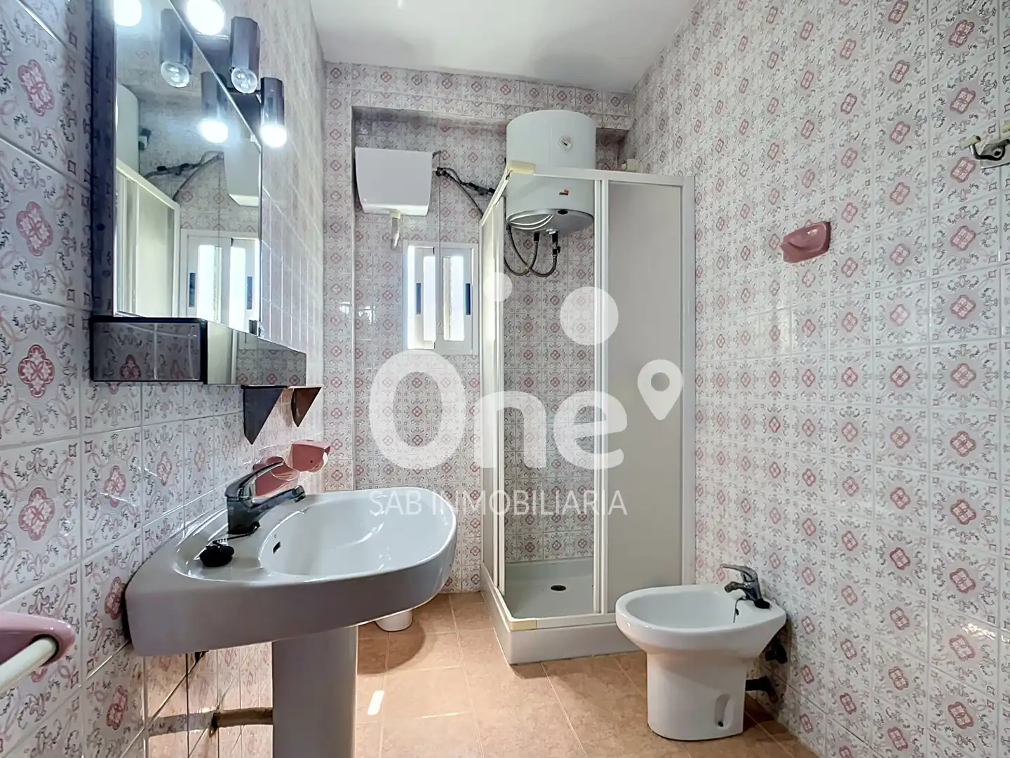 Baño de Piso en venta en L'Eliana con Aire acondicionado, Terraza y Horno