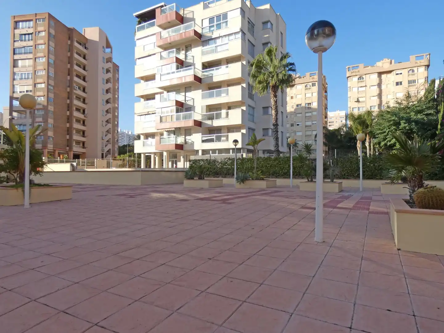 Vista exterior de Pis de lloguer en Alicante / Alacant amb Aire condicionat, Calefacció i Moblat