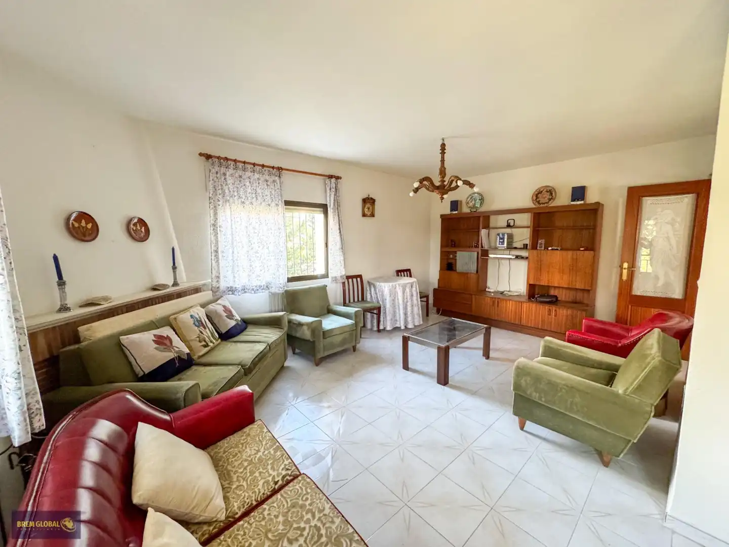 Sala d'estar de Casa o xalet en venda en El Berrueco amb Calefacció, Terrassa i Traster
