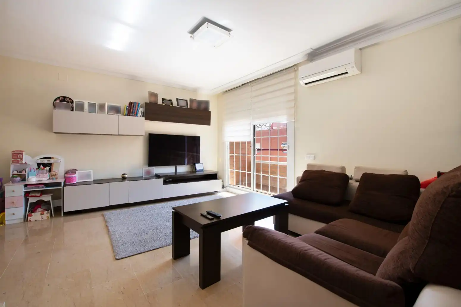 Wohnzimmer von Dachboden zum Verkauf in Sant Boi de Llobregat