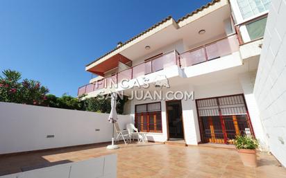 Exterior view of Single-family semi-detached for sale in Sant Joan d'Alacant  with Terrace, Storage room and Balcony