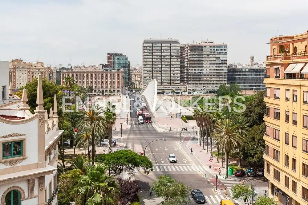 Exterior view of Flat for rent in El Pla del Real
