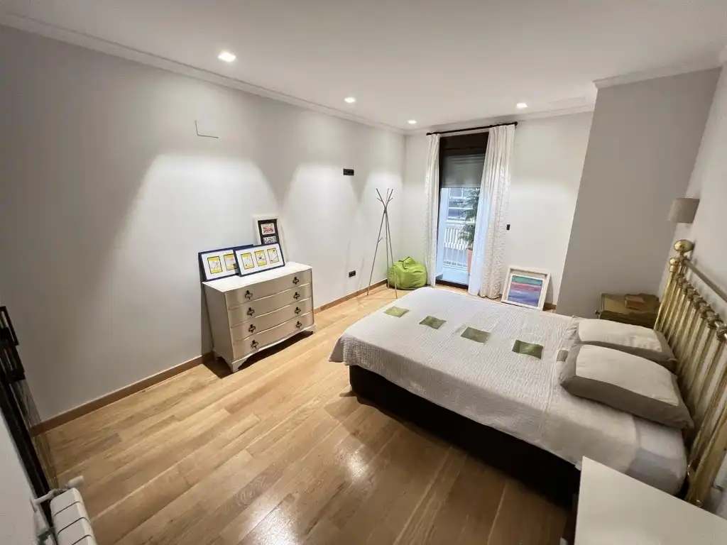 Piso con ascensor en venta en Casc Urbà, imagen 24