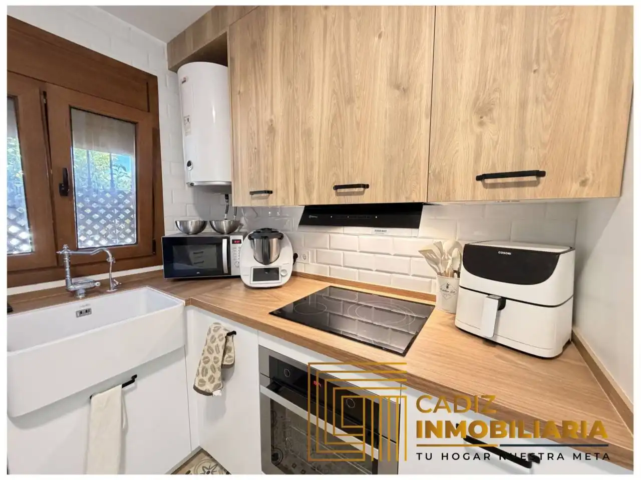 Cuina de Finca rústica en venda en Chiclana de la Frontera amb Aire condicionat, Jardí privat i Terrassa