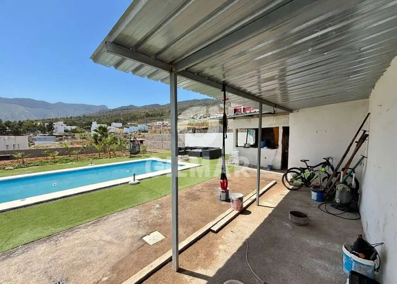 Vista exterior de Casa o xalet en venda en Arafo amb Moblat