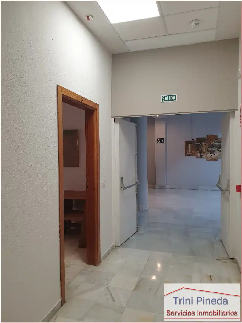 Oficina en venta en Sevilla con Aire acondicionado y Trastero