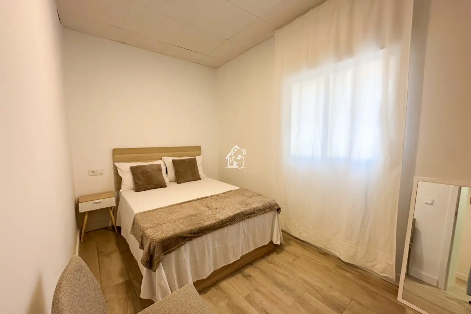 Dormitori de Planta baixa de lloguer en Orihuela amb Aire condicionat, Terrassa i Moblat