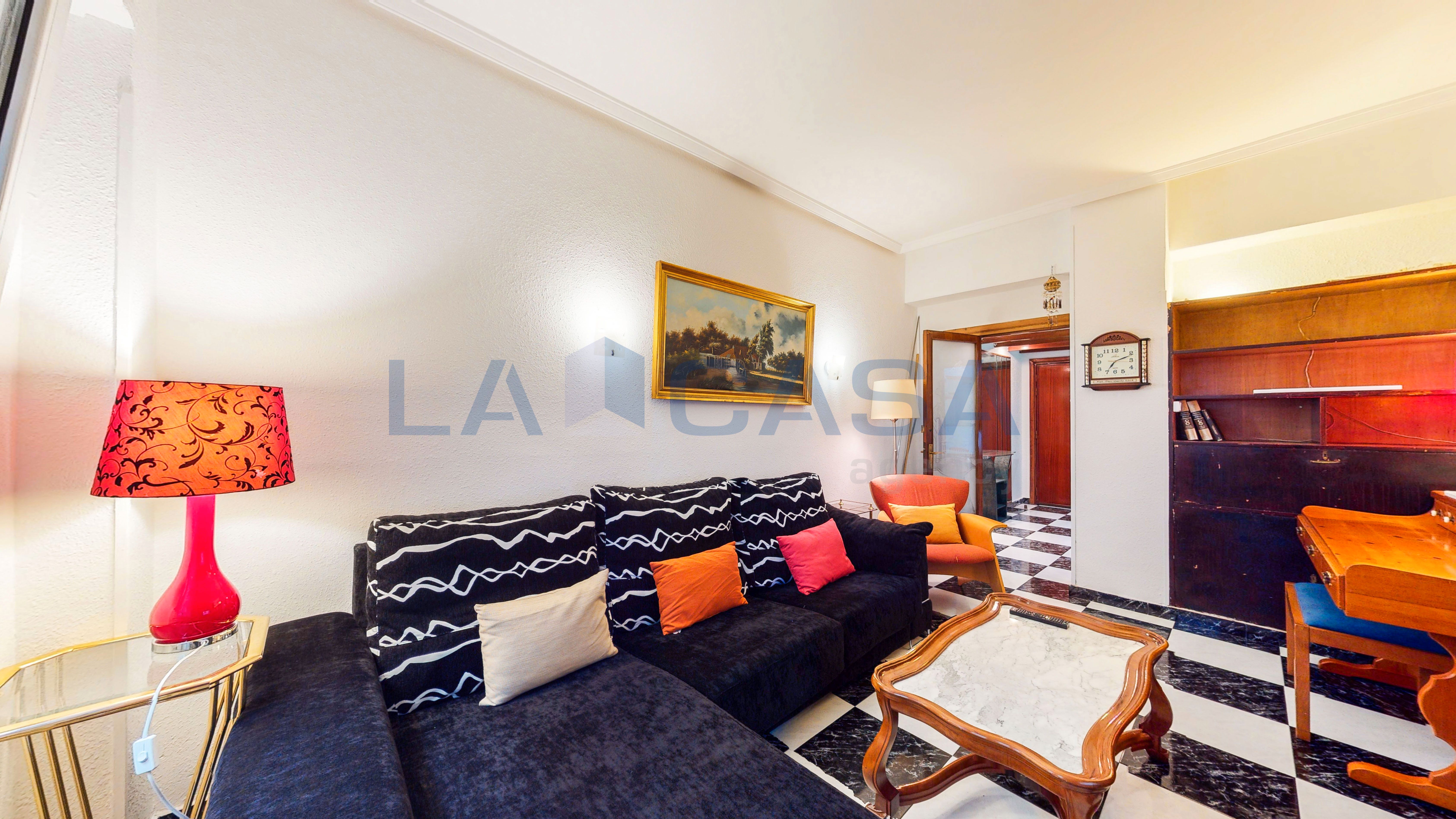 Living room of Flat for sale in Bilbao   with Balcony