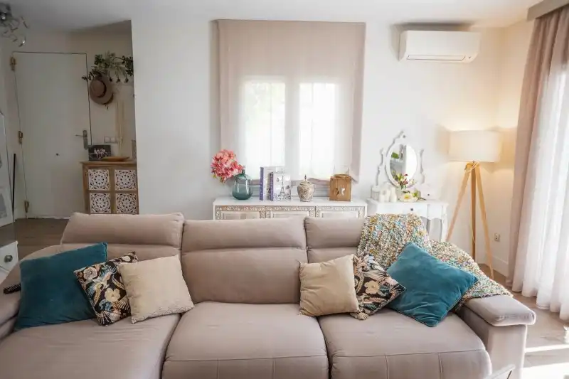 Living room of Detached homes for sale in Benalmádena  with Air Conditioner, Terrace and Swimming Pool