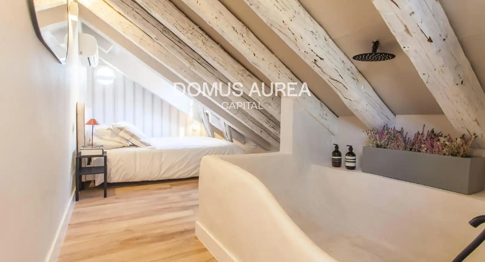 Habitación de Ático en venta en Madrid con Aire acondicionado, Terraza y Amueblado