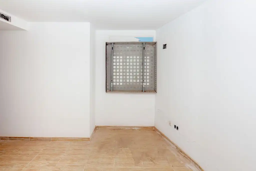 Others for sale in C/ Colombaires, imagen 32