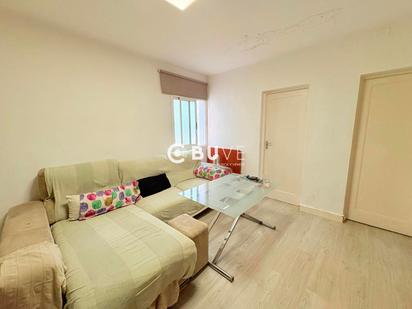 Living room of Flat for sale in  Santa Cruz de Tenerife Capital  with Storage room and Furnished