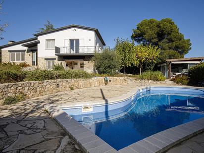 Piscina de Casa o xalet en venda en Banyoles amb Jardí privat, Terrassa i Piscina
