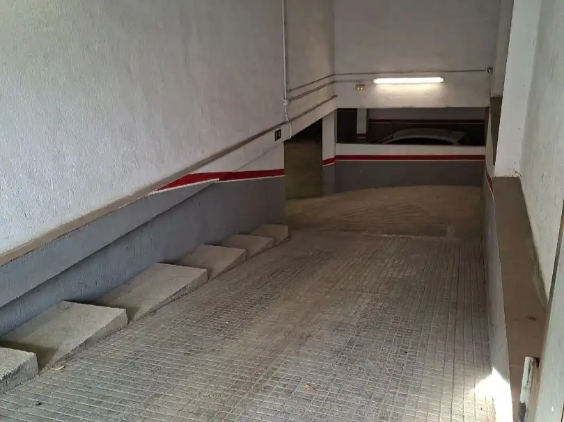 Individual de lloguer a Carrer Joan Maragall 2, imagen 2