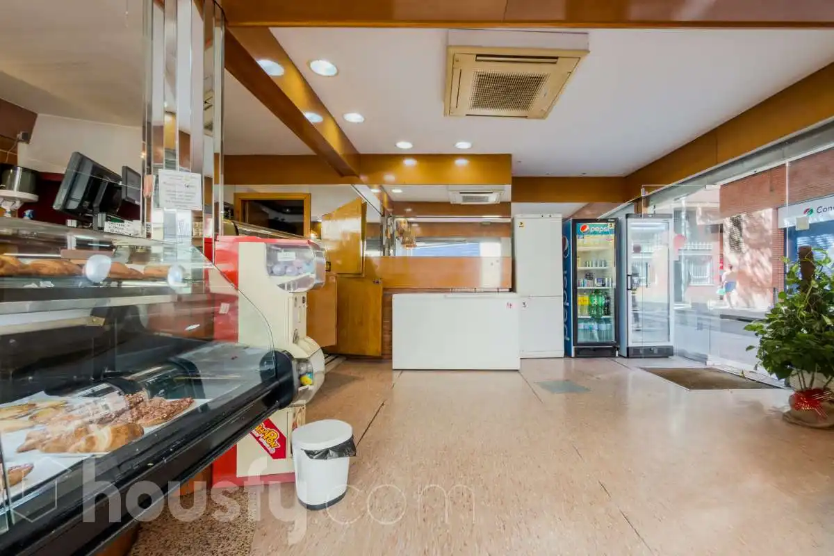 Business premises for sale in Calle Andalucia ., imagen 2