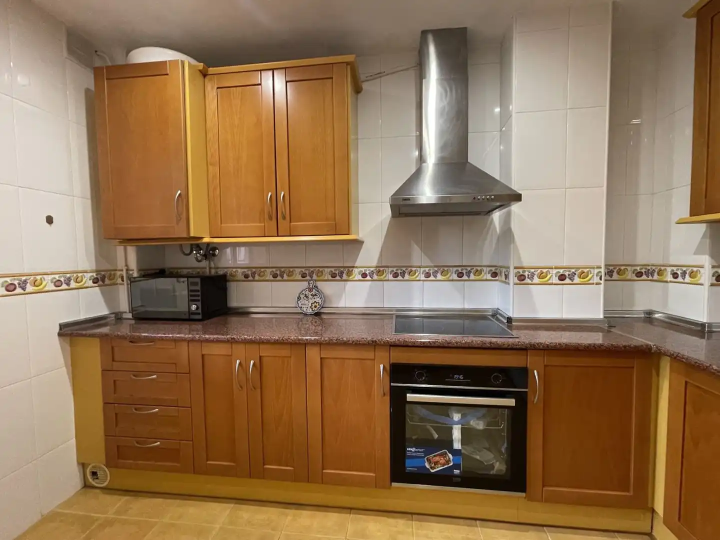 Cuina de Apartament de lloguer en Marbella amb Aire condicionat, Calefacció i Terrassa
