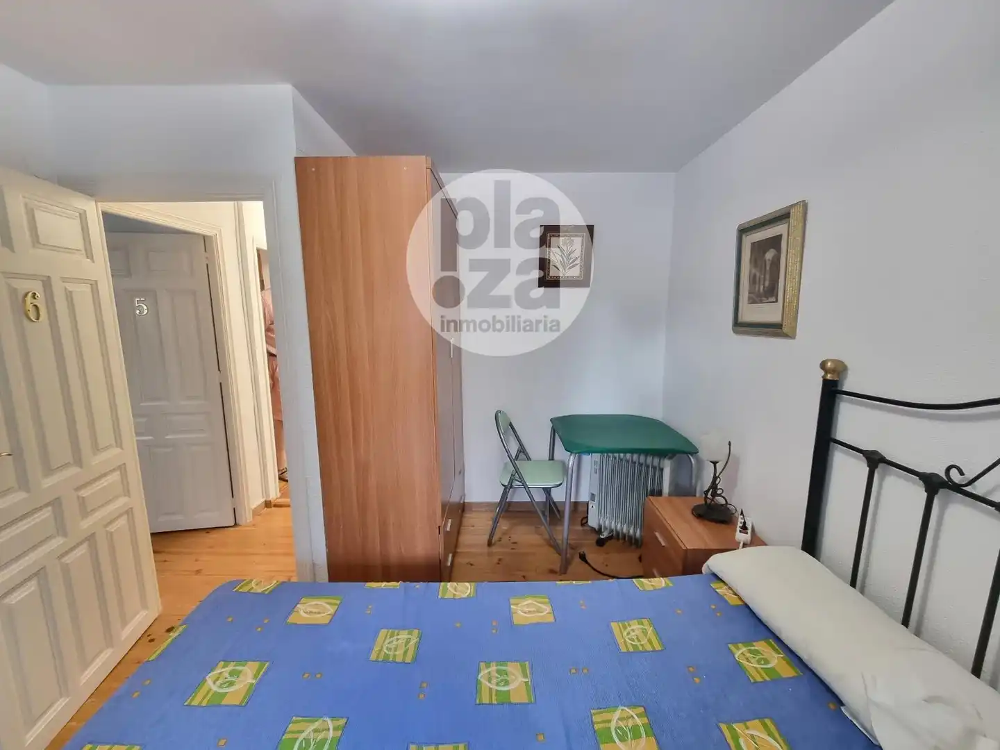 Dormitori de Casa o xalet de lloguer en Burgos amb Calefacció, Traster i Moblat