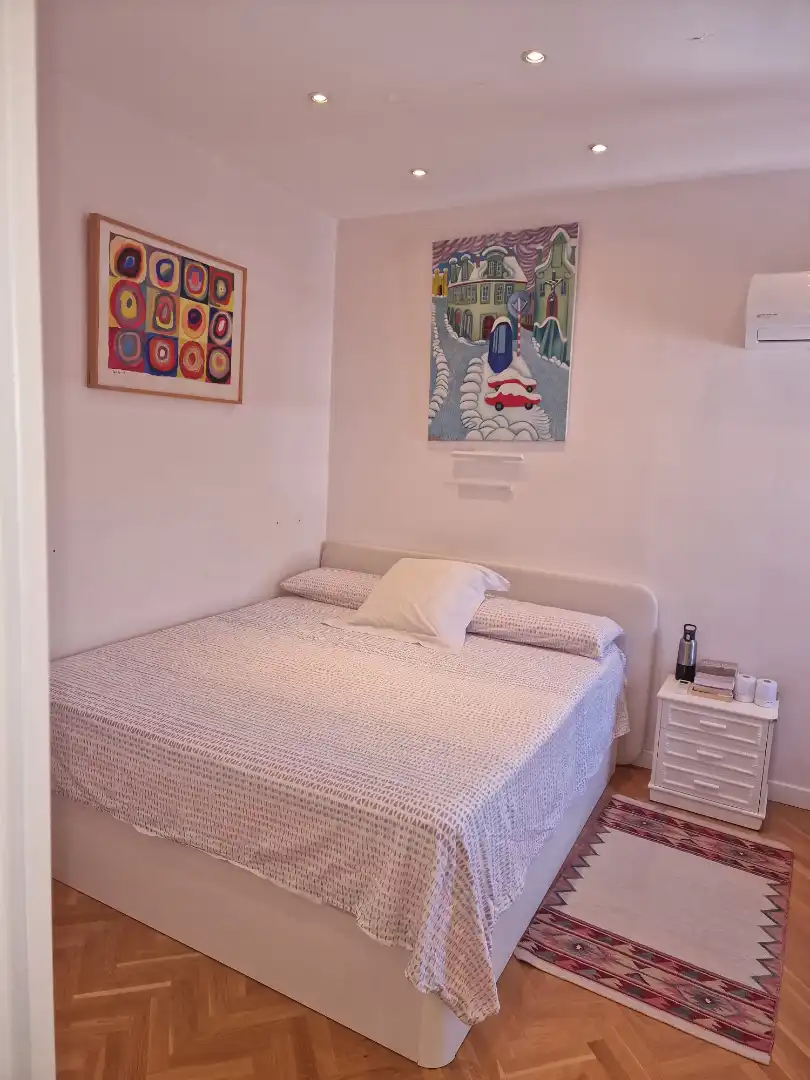 Habitación de Dúplex de alquiler en Madrid con Aire acondicionado, Calefacción y Piscina