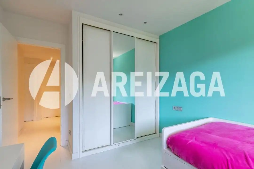 Schlafzimmer von Wohnung zum Verkauf in Donostia - San Sebastián  mit Heizung, Terrasse und Balkon