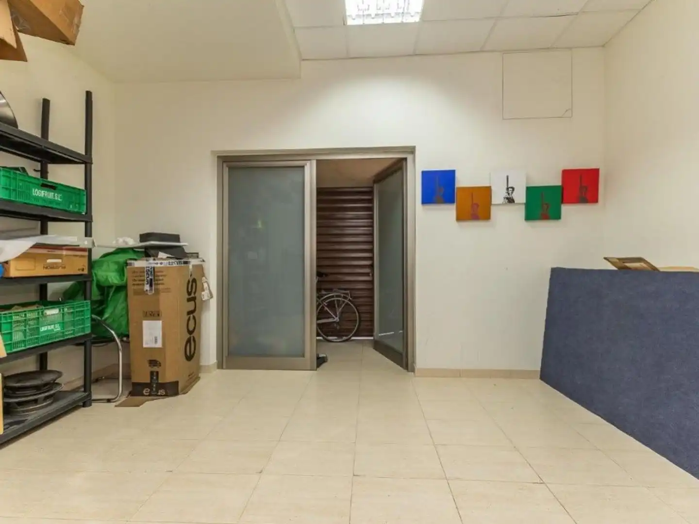 Local en venta en Tavernes Blanques con Aire acondicionado