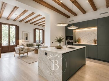 Piso con balcón en venta en Eixample